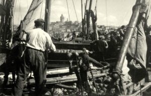 İstanbul - Eminönü, 1940 tekneye kavun-karpuz yükleyenler