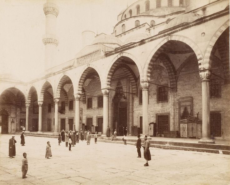 Sultan Ahmet Camii Avlusu / Sébah ve Joaillier Fotoğrafı | Eski İstanbul Fot...