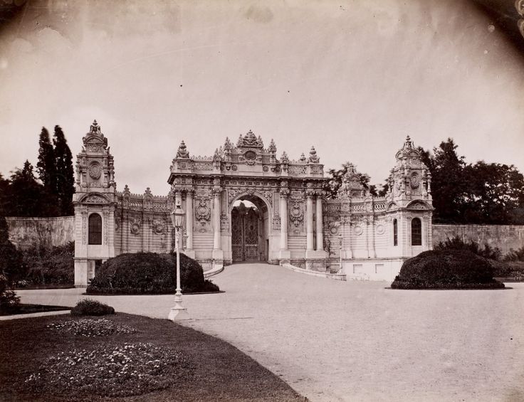 Dolmabahçe Sarayı Basile Kargopoulo Fotoğrafı 1875