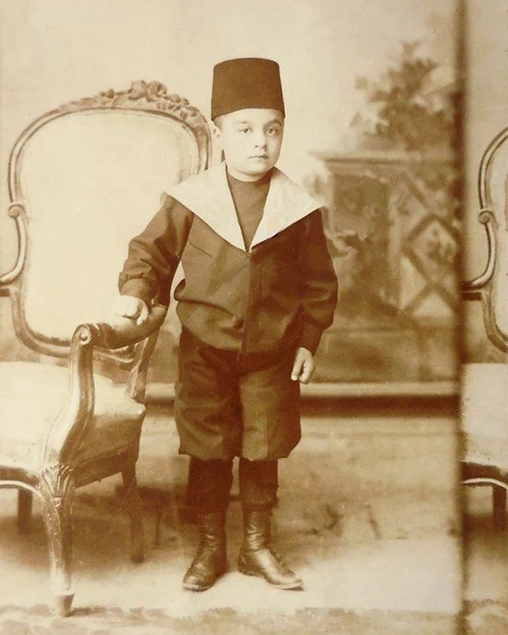 An Ottoman Child, c1900
Bir Osmanlı Çocuğu, 1900c

                      ...