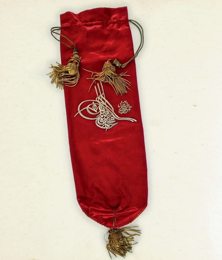 An Imperial Letter Pouch, 1910s
Bir Osmanlı Name-i Hümayun Kesesi, 1910'lar

   ...