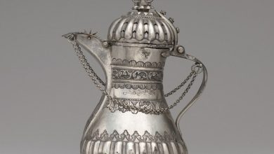 An Ottoman Coffee Pot, Early 19th Century
Bir Osmanlı Kahvedan, 19. Yüzyıl Başı
...