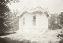 An Ottoman Little Mansion, 1890s
Küçük Bir Osmanlı Köşkü, 1890'lar

            ...