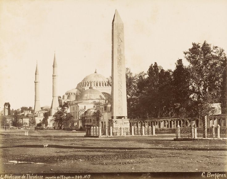 Atmeydanı - Dikilitaş / Guillaume Berggren Fotoğrafı | Eski İstanbul Fotoğ...