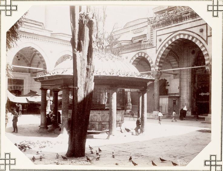 Beyazıt Camii Avlusu Sébah &; Joaillier Fotoğrafı