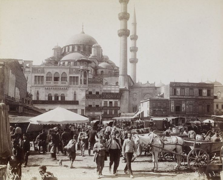 Eminönü Yeni Cami Önleri / Sébah ve Joaillier Fotoğrafı | Eski İstanbul F...