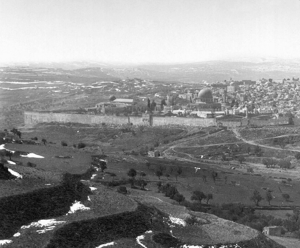 Jerusalem, Palestine, 1870s 
Kudüs, Filistin, 1870'ler .
Love history? Become on...