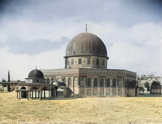 Jerusalem, Palestine, 1880s
Kudüs, Filistin, 1880'ler.
.
Love history? Become on...