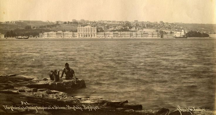 Karşı Kıyıdan Dolmabahçe Sarayı Sébah&Joaillier Fotoğrafı