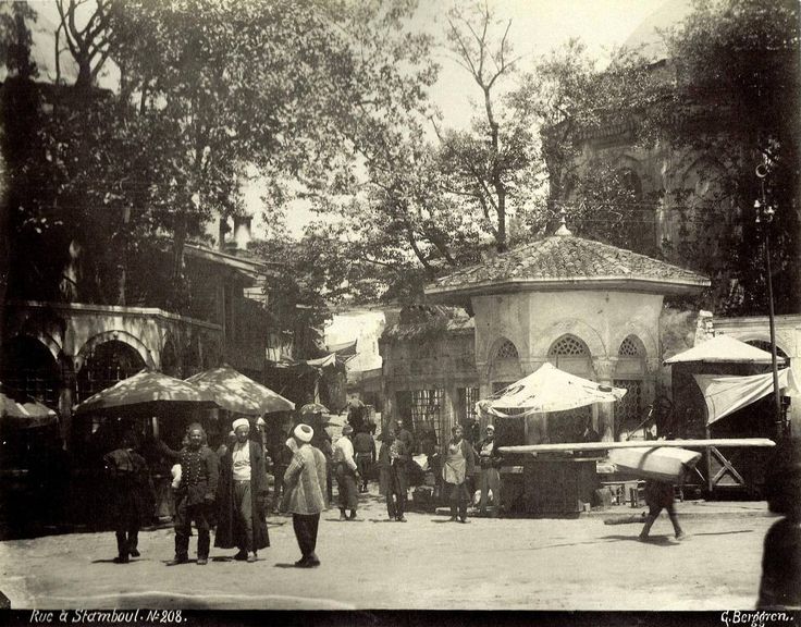 Koca Sinan Paşa Sebili ve Çarşıkapı Guillaume Berggren Fotoğrafı