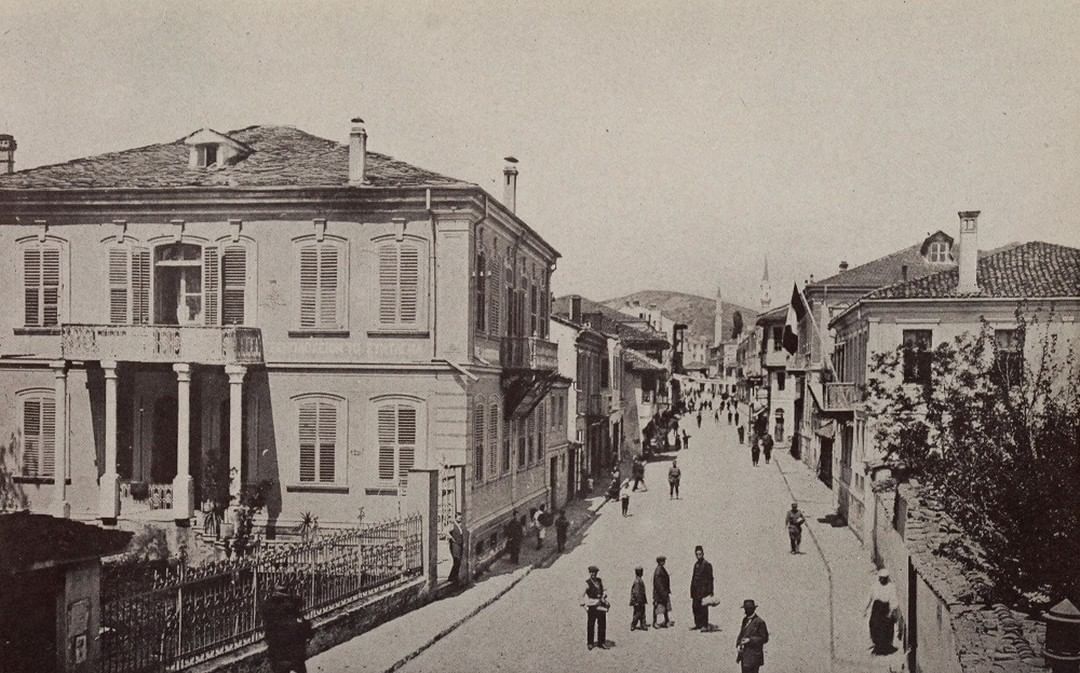 Monastir (Bitola, Macedonia), 1910s
Manastır (Makedonya), 1910'lar

            ...