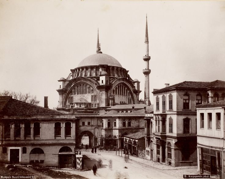 Nuruosmaniye Camii Basile Kargopoulo Fotoğrafı 1875