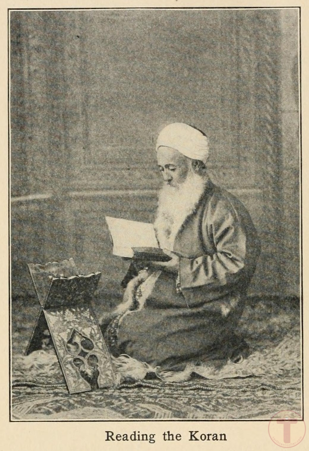 Şeyh Ahmed Ziyaüddin Gümüşhanevi Efendi Kuran Okurken