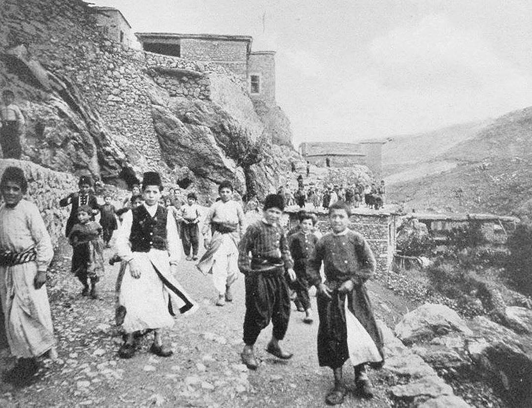 Ottoman-era Diyarbakır, 1910's.
Çermik Osmanlı dönemi Diyarbakır, 1910'lar. تشر...