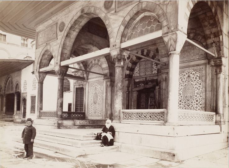 Sultan II. Selim Türbesi Sébah & Joaillier fotoğrafı | Eski İstanbul Fotoğ...