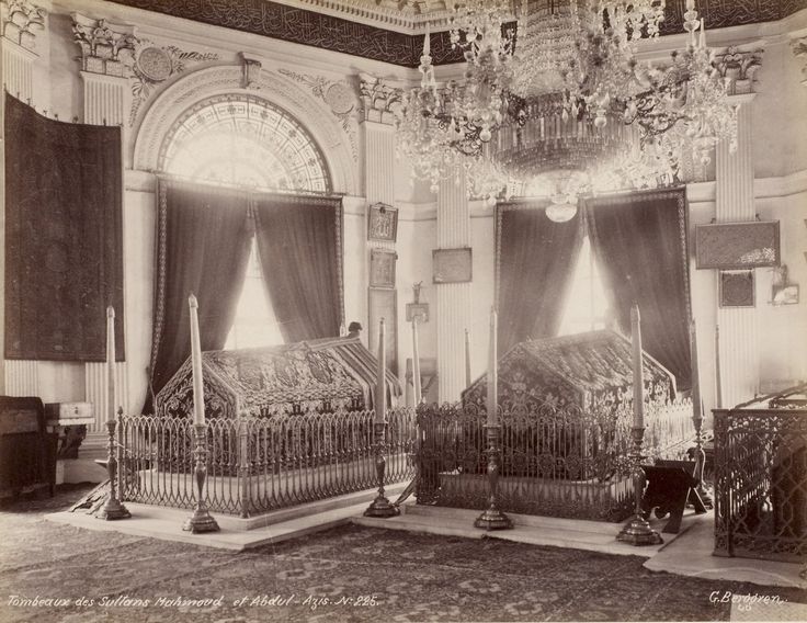 Sultan Mahmut ve Sulta Abdülaziz Türbesi Guillaume Berggren fotoğrafı