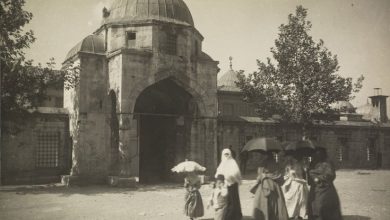 Süleymaniye Camii Avlusu / Sébah ve Joaillier Fotoğrafı | Eski İstanbul Fot...