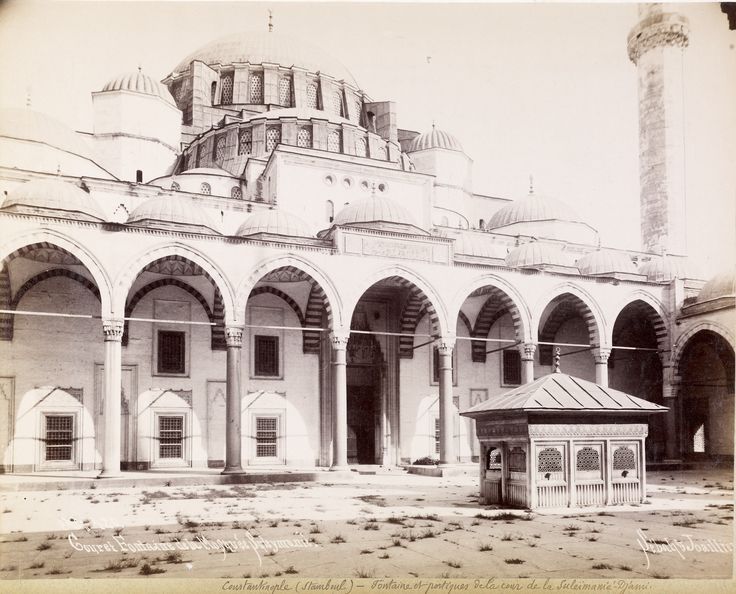 Süleymaniye Camii Şadırvanı ve Avlusu / Sébah ve Joaillier Fotoğrafı | Es...