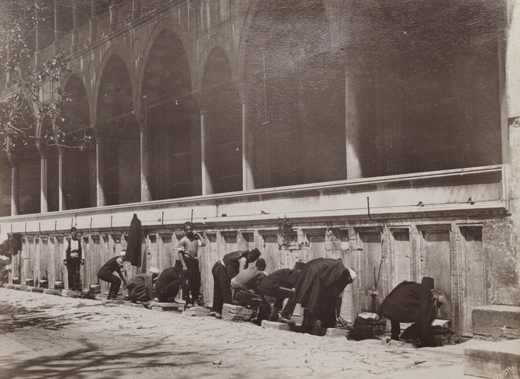 Süleymaniye Camii’nde Abdest Alanlar Guillaume Berggren