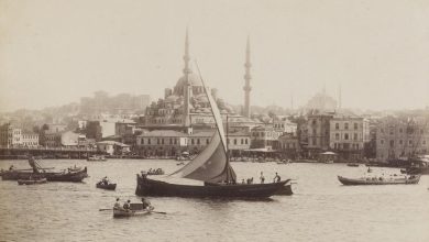 Yeni Cami Çevresi ve Eski Eminönü İskeleleri / Sébah ve Joaillier Fotoğraf...